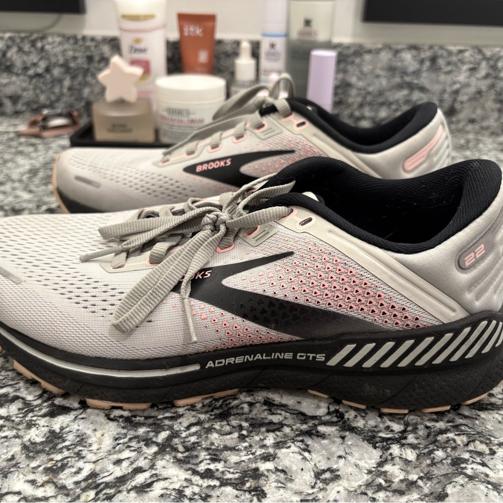 Brooks Women's Adrenaline GTS Shoes - Light Gray and Coral